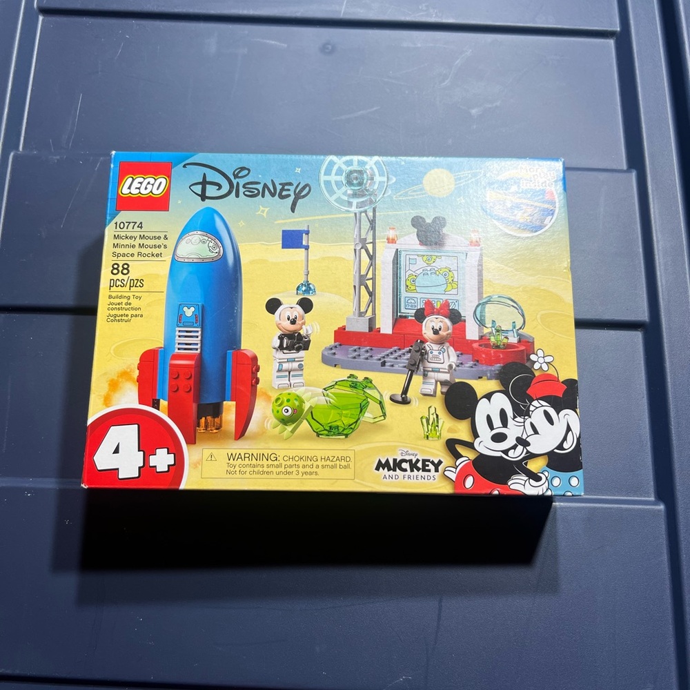 LEGO Disney Mickey Mouse Rocket Adventure Set 10774